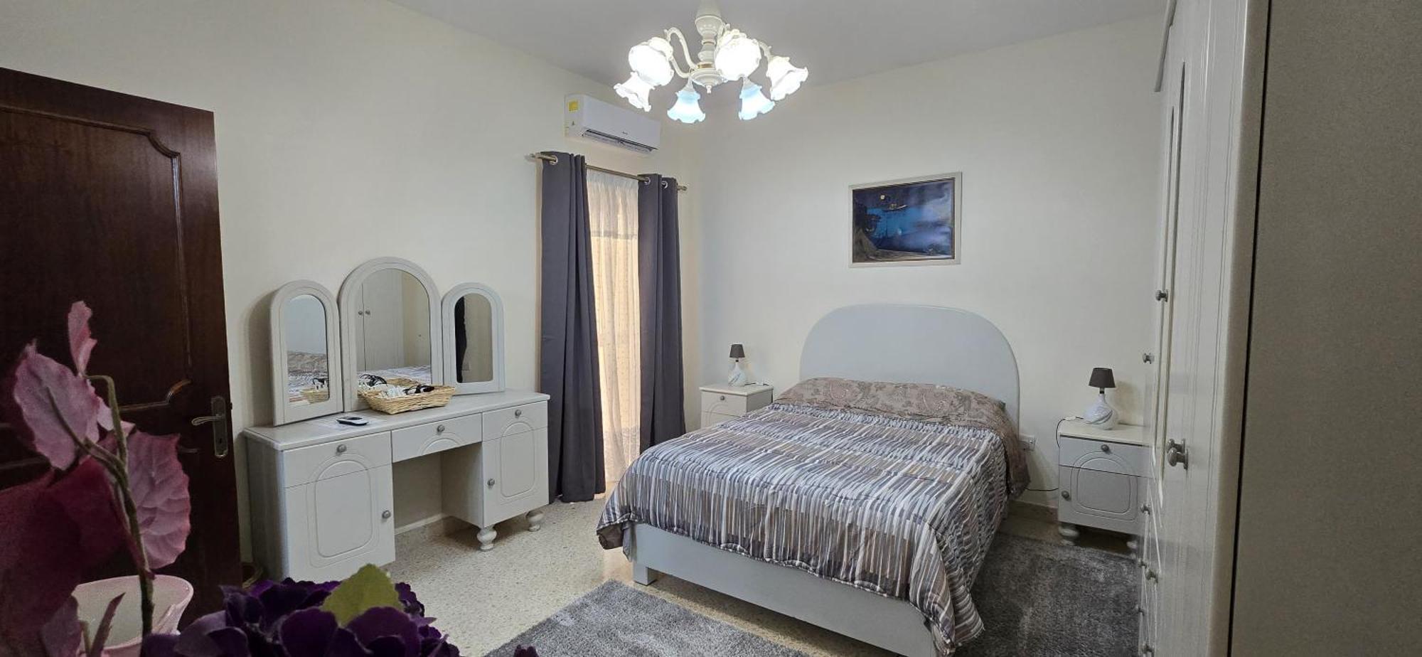 Lourdes House Apartment ซาน กวานน์ ภายนอก รูปภาพ